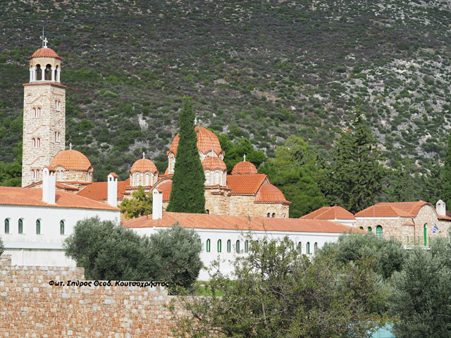 3 Ιανουαρίου η Ανακομιδή των Ιερών Λειψάνων του Αγίου Εφραίμ Νέας Μάκρης – Αττικής