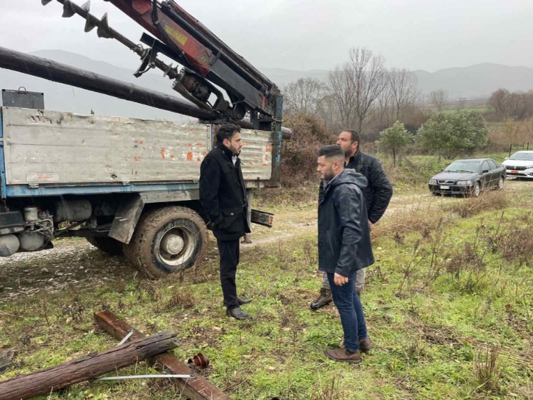 Δήμος Τυρνάβου: Ενημέρωση για την βλάβη στο Αργυροπούλι – Στο σημείο ο Δήμαρχος Τυρνάβου Στέλιος Τσικριτσής