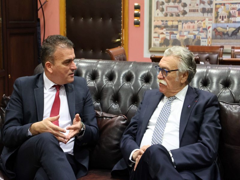 Συνάντηση Δημάρχου Λαρισαίων με τον Πρόεδρο του ΚΙΣ Ελλάδος