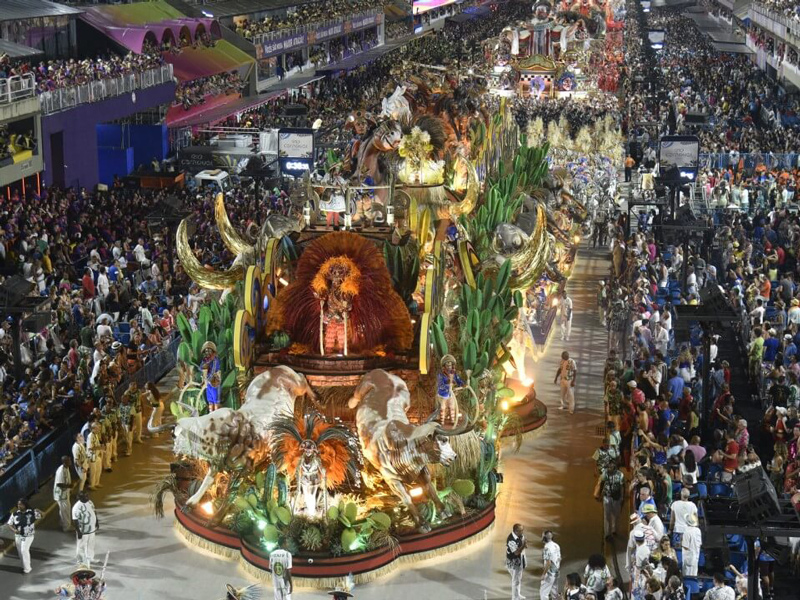 Βραζιλία: Ξεκίνησε το πιο δημοφιλές καρναβάλι του κόσμου