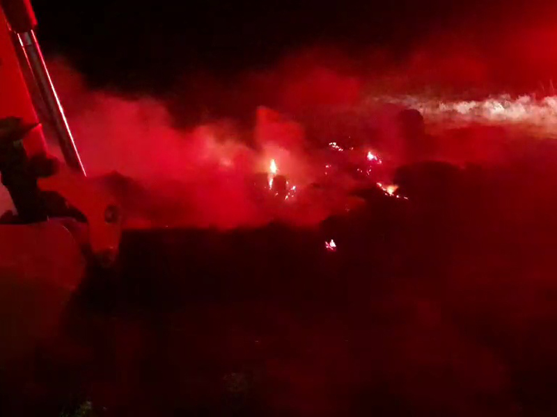 Φωτιά έξω από τον Τύρναβο (βίντεο)