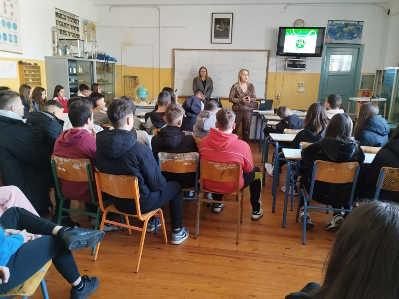 1ο Γυμνάσιο Τυρνάβου: Δράση για την μετάβαση στο Λύκειο και τον επαγγελματικό προσανατολισμό των μαθητών – τριων της Γ’ τάξης