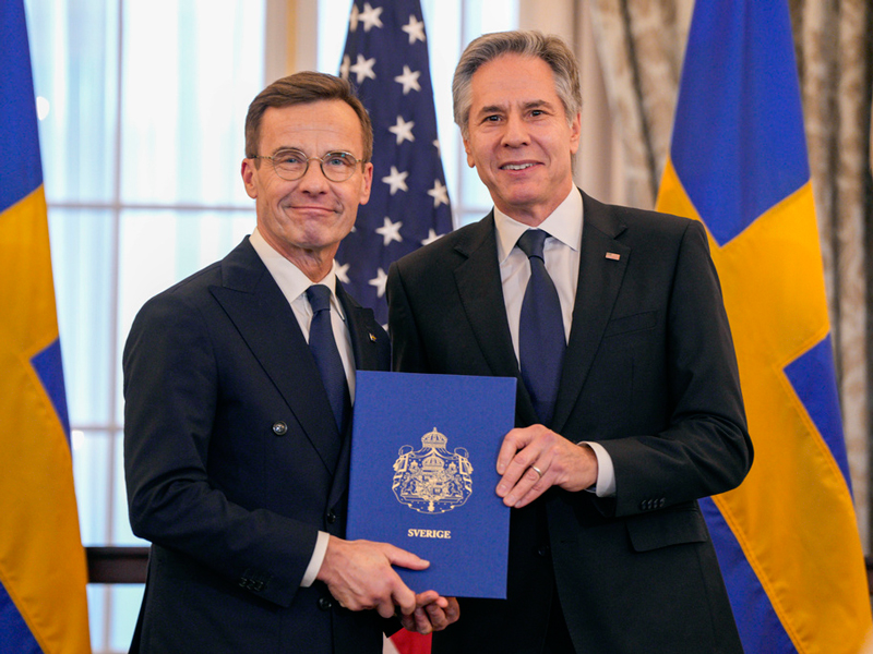 Επίσημα η Σουηδία μέλος του ΝΑΤΟ