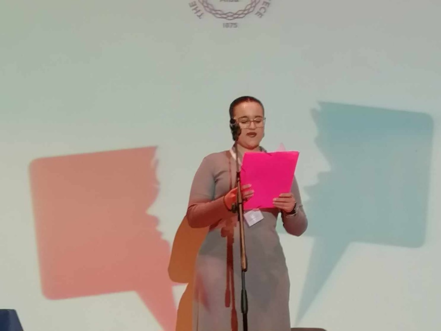 Τιμητική διάκριση σε Πανελλήνιους Αγώνες Ρητορικής για την μαθήτρια Τεγούση Κωνσταντίνα και έπαινος συμμετοχής στο ΓΕΛ Τυρνάβου