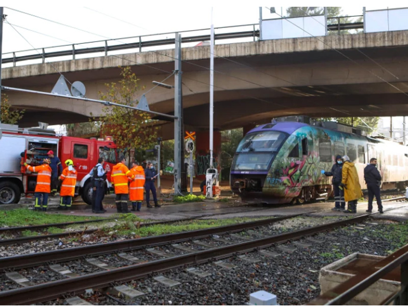 Περιστατικά χάους στα τρένα: Προαστιακός παραβίασε κόκκινο σηματοδότη