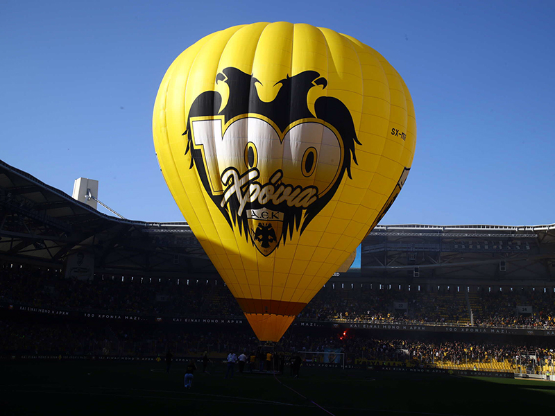 Συγκίνηση για την αιωνόβια ΑΕΚ – Ένα τεράστιο αερόστατο στην «OPAP Arena»