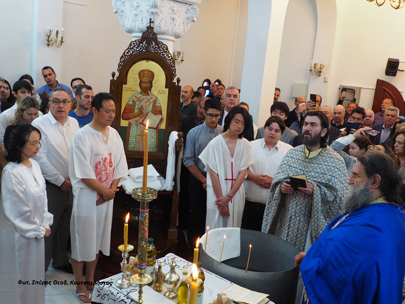 Τρεις Κινέζοι βαπτίστηκαν την Κυριακή των Βαΐων στην Ιερά Μονή Αγίων Νηπίων