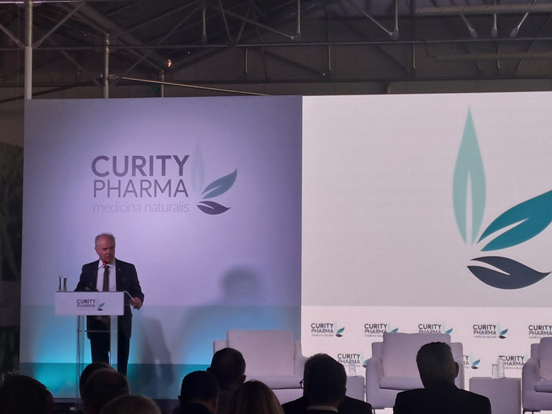 Στην παρουσίαση της καθετοποιημένης μονάδας φαρμακευτικής κάνναβης CURITY PHARMA στη ΒΙΠΕ Λάρισας, ο Δήμαρχος Τεμπών Γιώργος Μανώλης