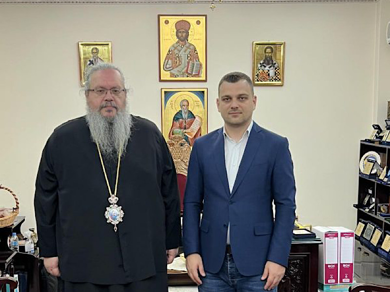 Ο γιος του Φρέντι Μπελέρη επισκέφτηκε τον Σεβασμιώτατο Μητροπολίτη Λαρίσης και Τυρνάβου κ. Ιερώνυμο