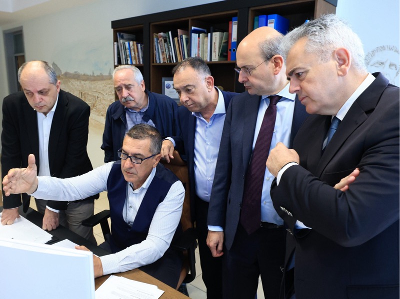 Συνάντηση Περιφερειάρχη Θεσσαλίας κ. Δ. Κουρέτα με τον Υπουργό Εθνικής Οικονομίας και Οικονομικών Κ. Χατζηδάκη
