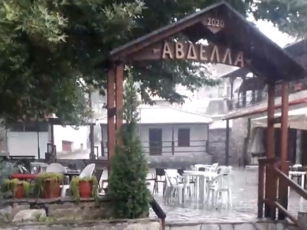 Αβδέλλα: Σήμερα βρέχει και η θερμοκρασία στους 27 βαθμούς Κελσίου