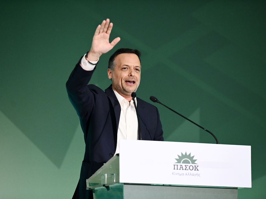 Ακόμα ένα αστείο από τον υποψήφιο πρόεδρο, αλλά αυτή τη φορά το γέλιο πνίγηκε στο… χρέος!