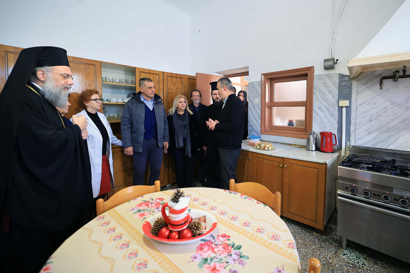 Επίσκεψη του Περιφερειάρχη Θεσσαλίας Δημήτρη Κουρέτα σε δομές υγείας και πρόνοιας στα Τρίκαλα