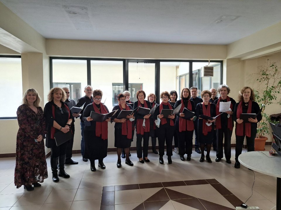 Η Μικτή Χορωδία τραγουδά στο Ιπποκράτειο Θεραπευτήριο