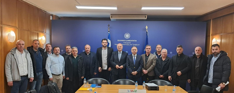 Συνάντηση ΥΠΑΑΤ με Αγροτικούς Συνεταιρισμούς Δήμου Τυρνάβου: Νέα Στρατηγική για τον Πρωτογενή Τομέα