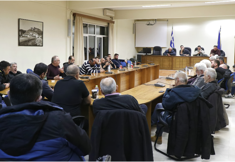 “Πανεπαρχιακό Αγροτικό Συλλαλητήριο και Μπλόκο στην Ελασσόνα: Αγρότες και Κτηνοτρόφοι σε Κλιμάκωση Αγώνα”