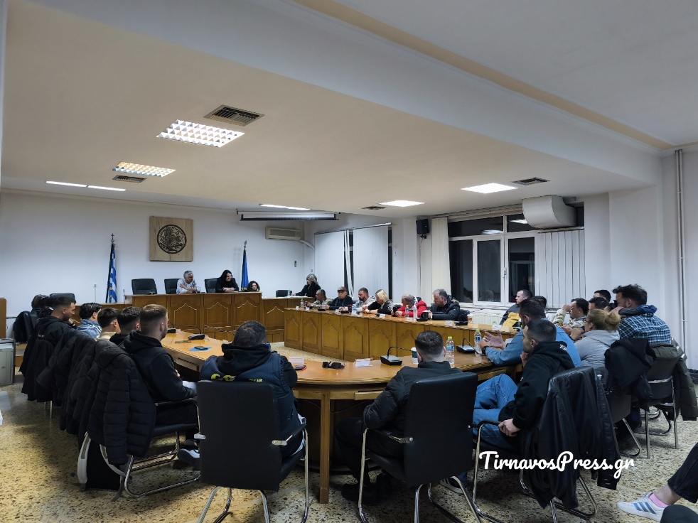 Με εντυπωσιακή συμμετοχή ξεκίνησαν οι προετοιμασίες για το Τυρναβίτικο Καρναβάλι 2025