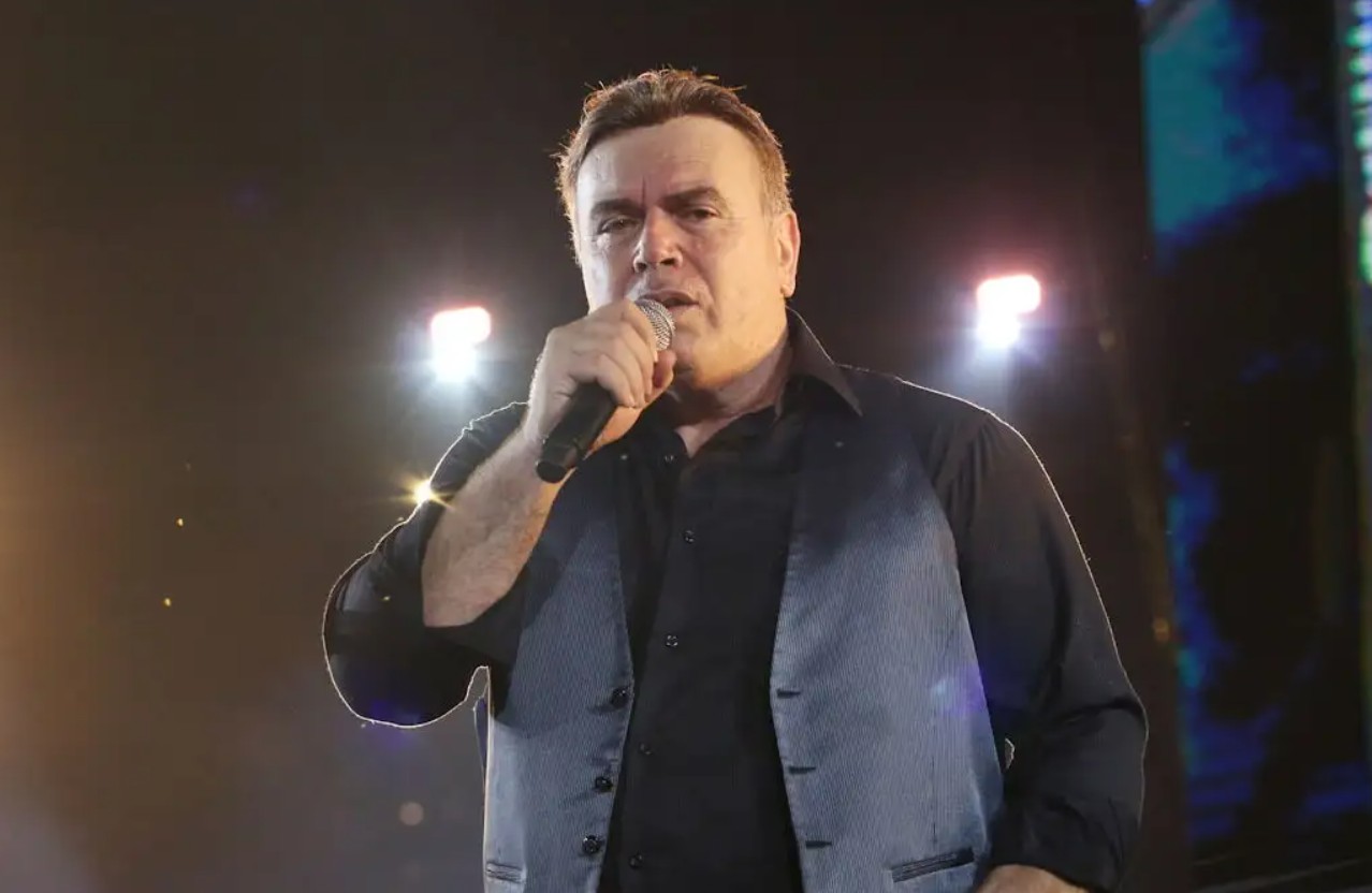 Πέθανε σε ηλικία 64 ετών ο τραγουδιστής Μανώλης Λιδάκης