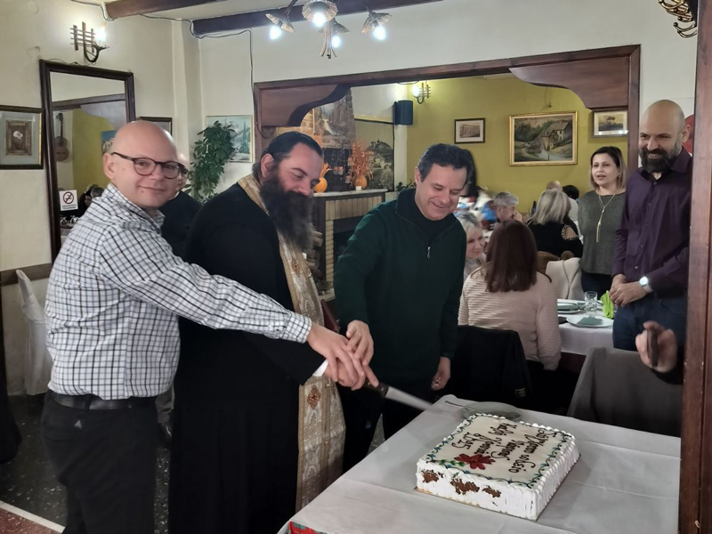 Η μικτή χορωδία του Σύγχρονου Ωδείου Λάρισας έκοψε βασιλόπιτα