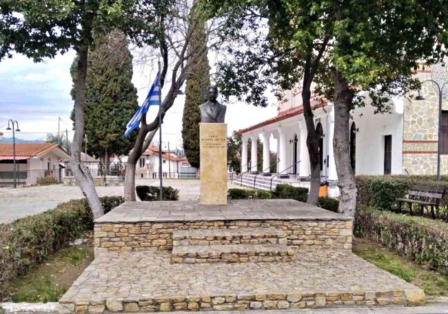 Εκδήλωση στη μνήμη του Μαρίνου Αντύπα στην πλατεία Ομολίου