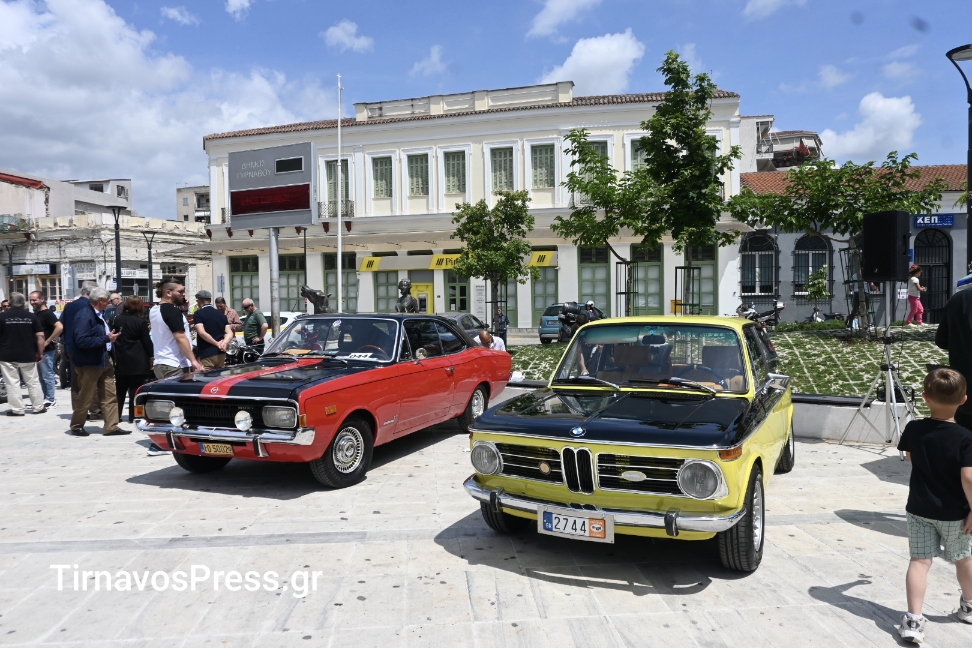 Τύρναβος: Κλασικές Κυρίες της ασφάλτου μάγεψαν την πόλη