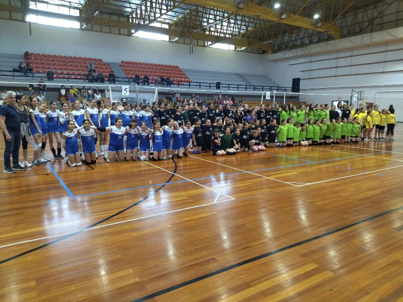 Με επιτυχία το τουρνουά ΜΙΝΙ VOLLEY του Γ.Σ. Τυρνάβου με συμμετοχή άνω των 120 αθλητριών
