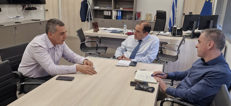 Θέματα Κρατικής Αρωγής έθεσε ο Περιφερειάρχης Δημ. Κουρέτας  στον Υφυπουργό Κλιματικής Κρίσης Κ. Κατσαφάδο