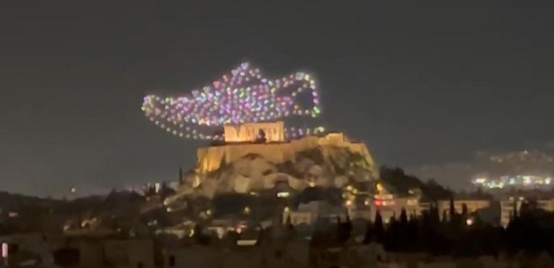 Drone show της Adidas στην Ακρόπολη – Εισαγγελική παρέμβαση μετά το σάλο