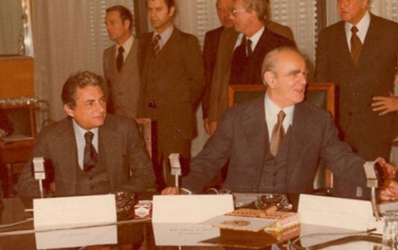 Συλλυπητήρια ανακοίνωση της ΔΕΕΠ ΝΔ Λάρισας για το θάνατο του Πέτρου Μολυβιάτη