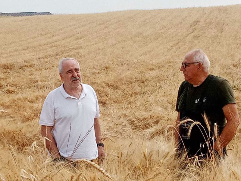 Επισκέψεις της ΔΕΕΠ ΝΔ Λάρισας σε παραγωγούς: Θετικό το φετινό καλλιεργητικό έτος – Ζητούν ταχύτερες καινοτόμες λύσεις