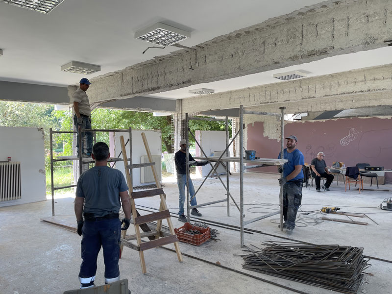 Σε εξέλιξη τα έργα αποκατάστασης του Εμμανουήλειου Πνευματικού Κέντρου Τυρνάβου – Ένα εμβληματικό κτίριο ξαναζωντανεύει!!