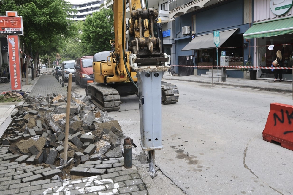 Δήμος Λαρισαίων: Εργασίες ανακατασκευής σε τμήμα της οδού Παλαιστίνης
