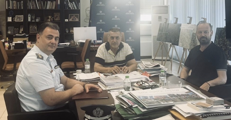 Σύσκεψη εργασίας του Δ. Κουρέτα με τον Δήμαρχο Μουζακίου – Στο επίκεντρο η Σχολή Αστυφυλάκων