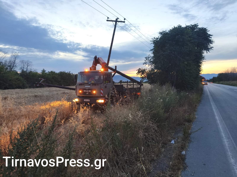 Χωρίς ρεύμα ο Αμπελώνας – Έπεσαν δύο κολώνες της ΔΕΗ