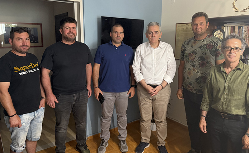 Αγρότες σε Μ. Χαρακόπουλο: Και έγκυες να ήμασταν θα είχαμε γεννήσει μετά από τόσο καιρό στο περίμενε…