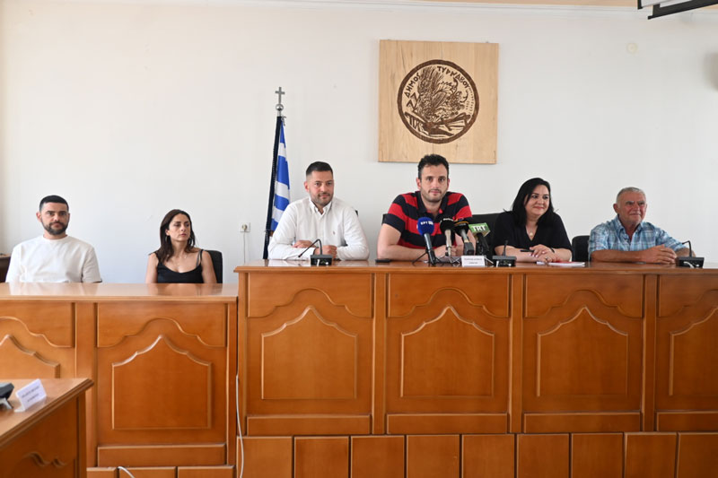 «Η ιστορία δεν γράφεται με διώξεις γράφεται με αντίσταση»: Η Δημοτική Αρχή Τυρνάβου για τις διώξεις μετά την αντιπολεμική κινητοποίηση
