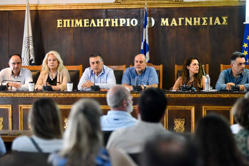 Ο Περιφερειάρχης Θεσσαλίας Δημ. Κουρέτας στο Επιμελητήριο Μαγνησίας
