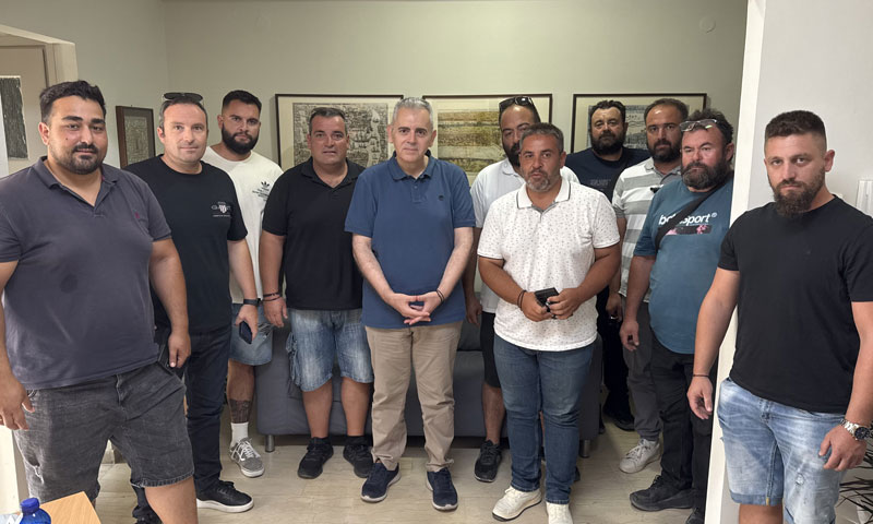Τριφυλλοπαραγωγοί σε Μάξιμο: Κραυγή αγωνίας των παραγωγών ζωοτροφών λόγω ζωονόσων