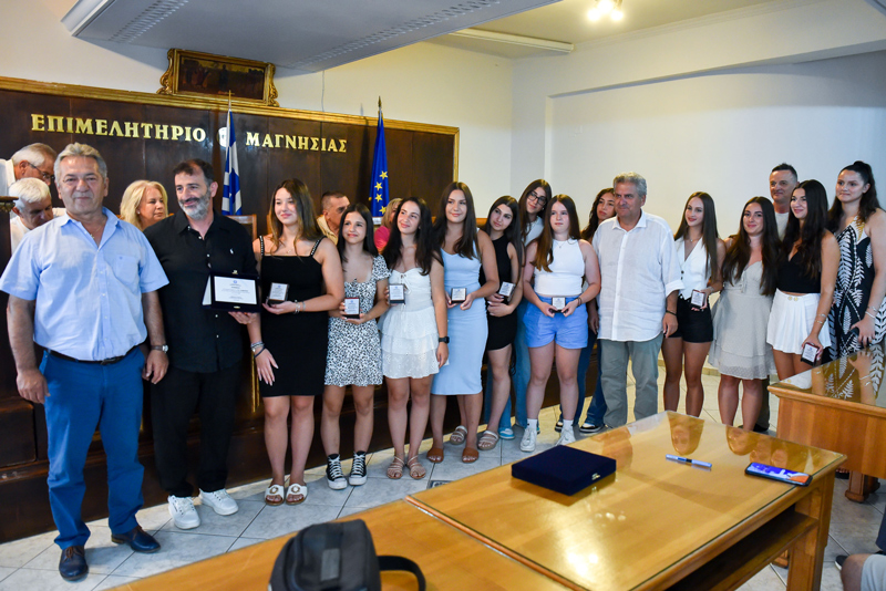 Η Περιφέρεια Θεσσαλίας βράβευσε ομάδες της Μαγνησίας που πέτυχαν την άνοδό τους σε εθνικές κατηγορίες