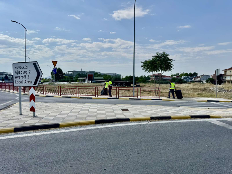 Δήμος Λαρισαίων: Σε εξέλιξη εργασίες καθαρισμού σε εθνικό-επαρχιακό οδικό δίκτυο
