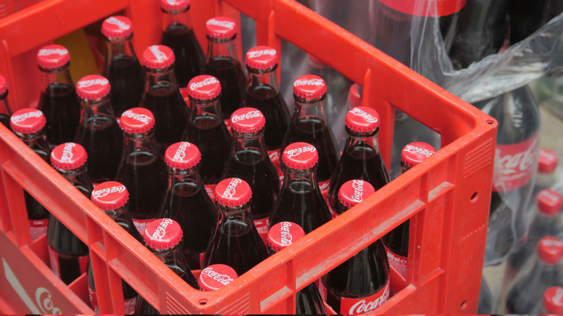 Η Coca-Cola αλλάζει γλυκαντικό στις ΗΠΑ μετά από παρέμβαση Τραμπ