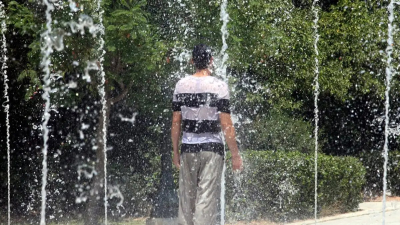 Οδηγίες προστασίας από καύσωνα και ρύπανση από την Περιφέρεια Θεσσαλίας
