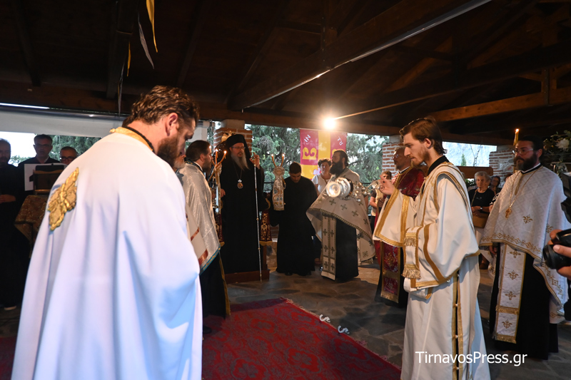 Με λαμπρότητα ο Αρχιερατικός Εσπερινός στο Μοναστήρι του Προφήτη Ηλία Τυρνάβου