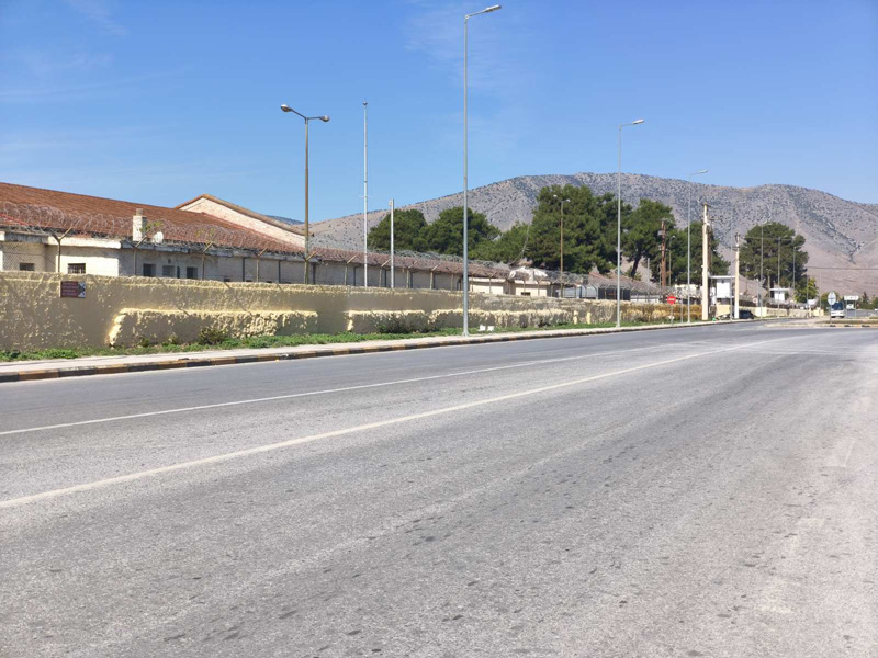 Έντονη δραστηριότητα στο στρατόπεδο Αμπελώνα – Μεταφέρεται η έδρα των μονάδων στον Τύρναβο