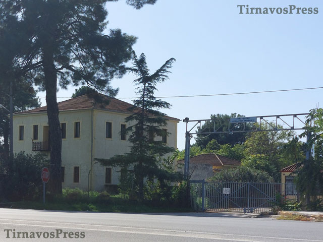Έντονη δραστηριότητα στο στρατόπεδο Αμπελώνα – Μεταφέρεται η έδρα των μονάδων στον Τύρναβο ΣΤΡΑΤΟΠΕΔΟ ΣΧΟΙΝΑ Β΄